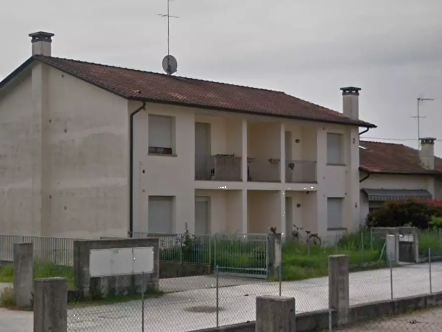 Immagine 1 di Appartamento in vendita  in via San Rocco a Giavera Del Montello