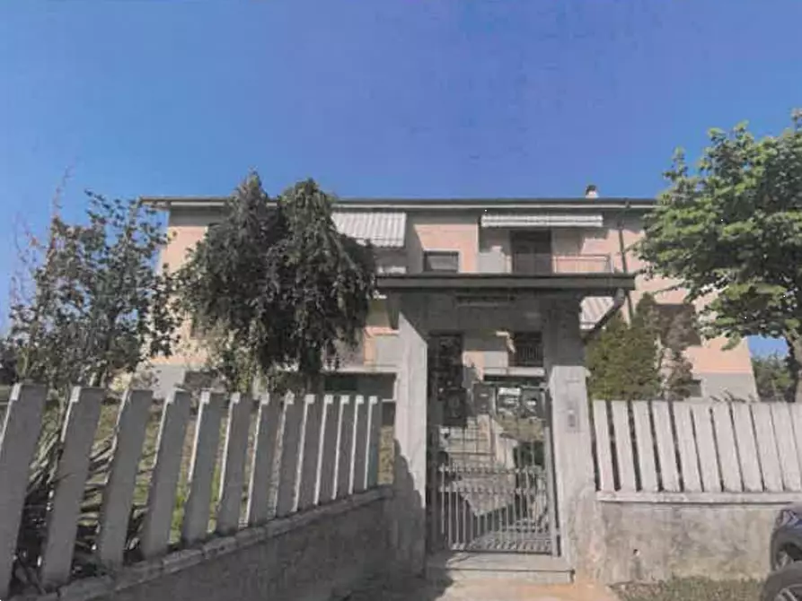 Immagine 1 di Appartamento in vendita  in via Giulio Benzi a Quargnento