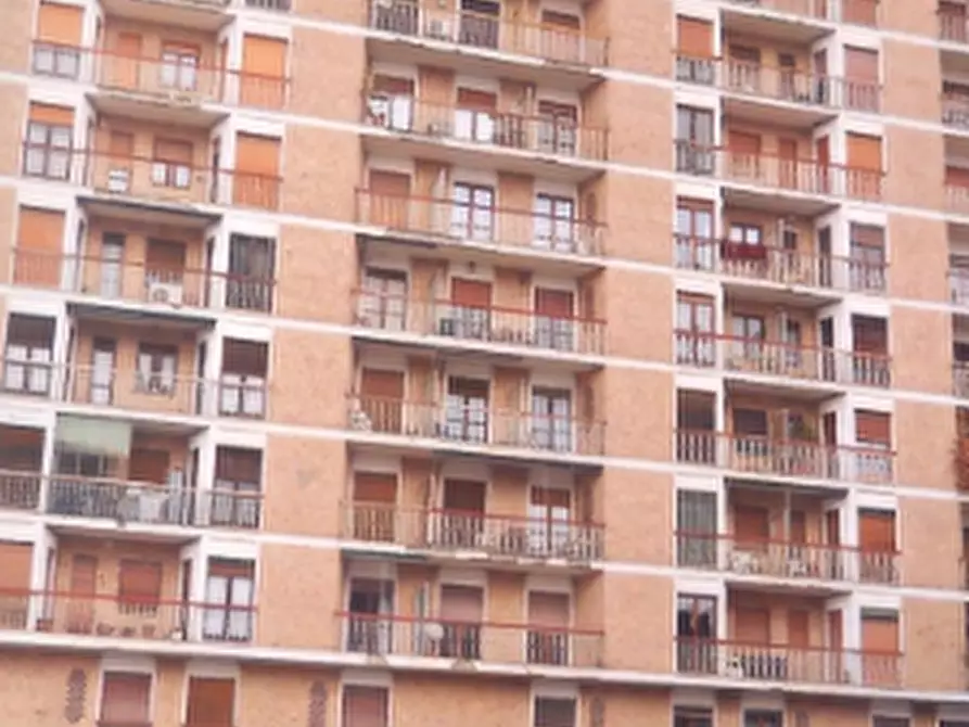 Immagine 1 di Appartamento in vendita  in Piazza Carducci a Alessandria