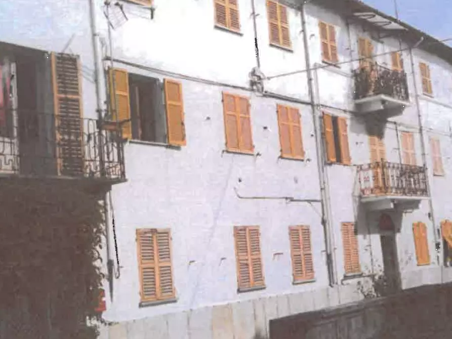 Immagine 1 di Appartamento in vendita  in piazza Umberto I a Rivalta Bormida