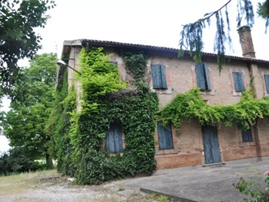 Immagine 1 di Casa indipendente in vendita  in Via Frassine a Correzzola