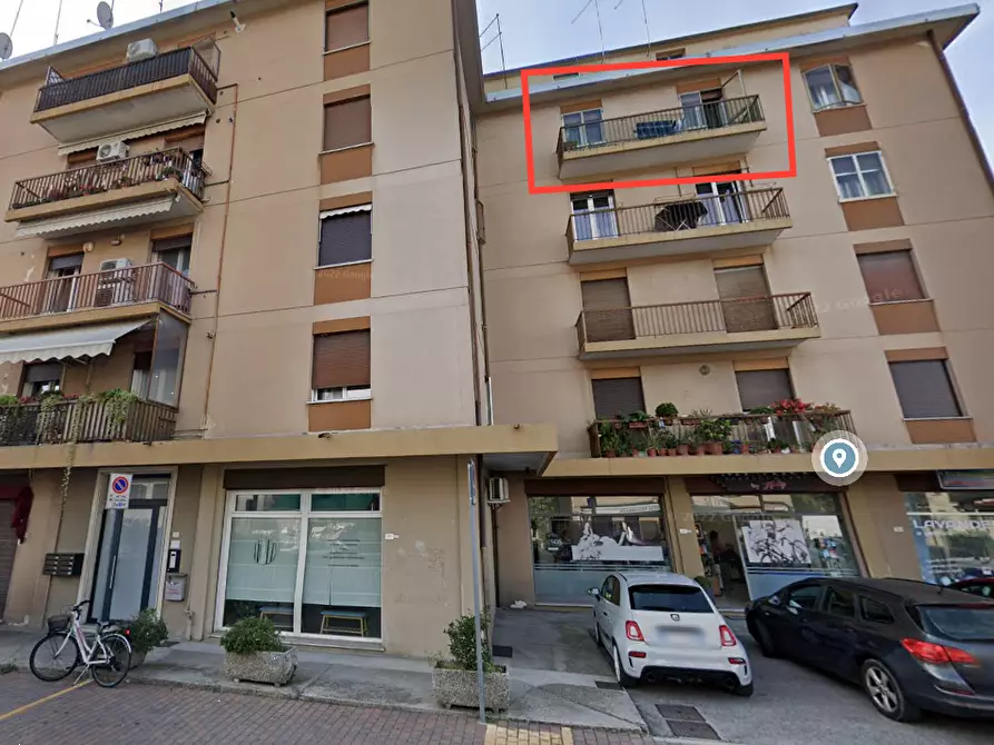 Immagine 1 di Appartamento in vendita  in Via U. Bassi  a Treviso