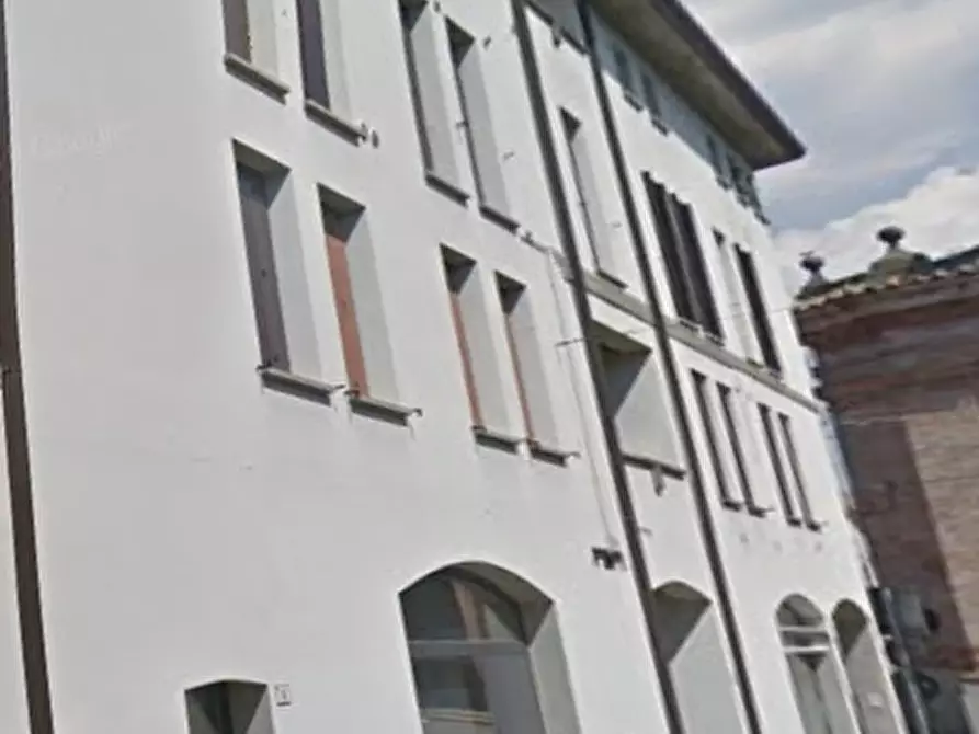 Immagine 1 di Ufficio in vendita  in Via Francesco Rossi a Castel Bolognese