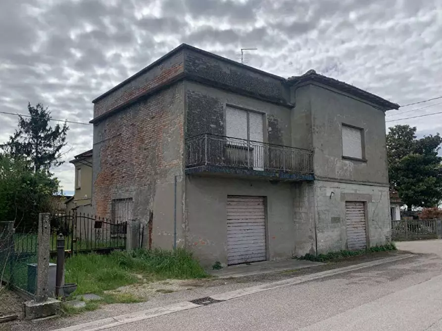 Immagine 1 di Casa indipendente in vendita  in via Bordocchio a Lugo