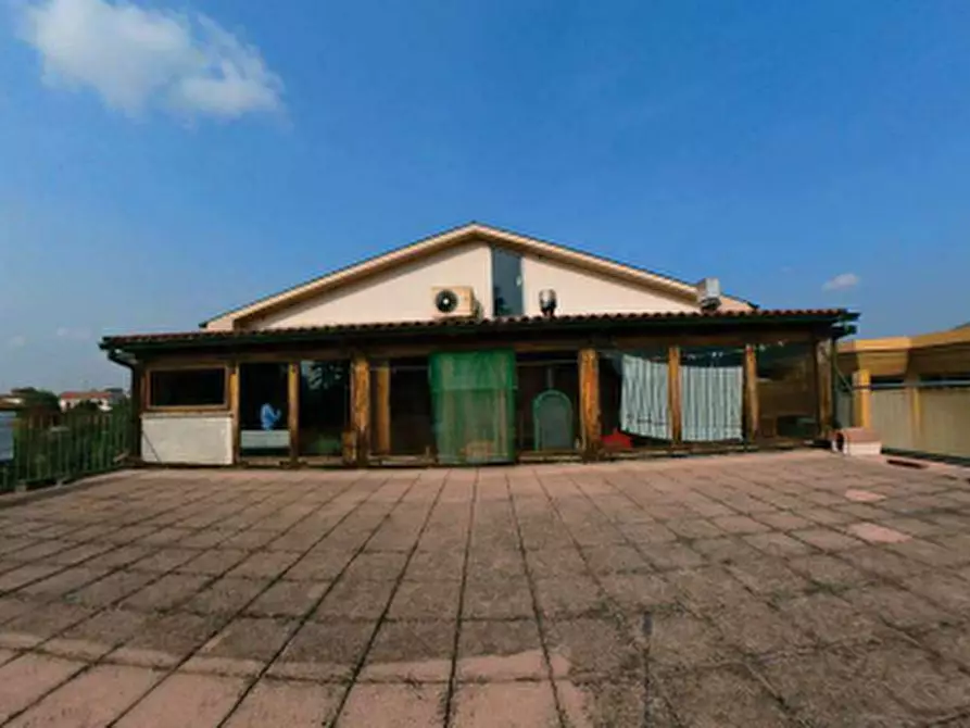 Immagine 1 di Laboratorio in vendita  in strada per morano a Casale Monferrato