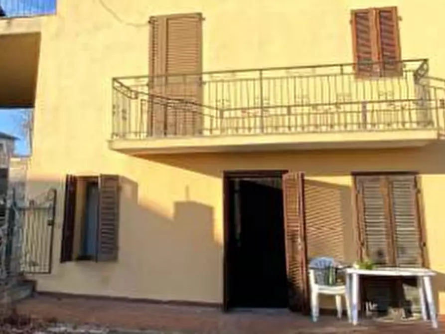 Immagine 1 di Villa in vendita  in Via Cesare Battisti a Penango