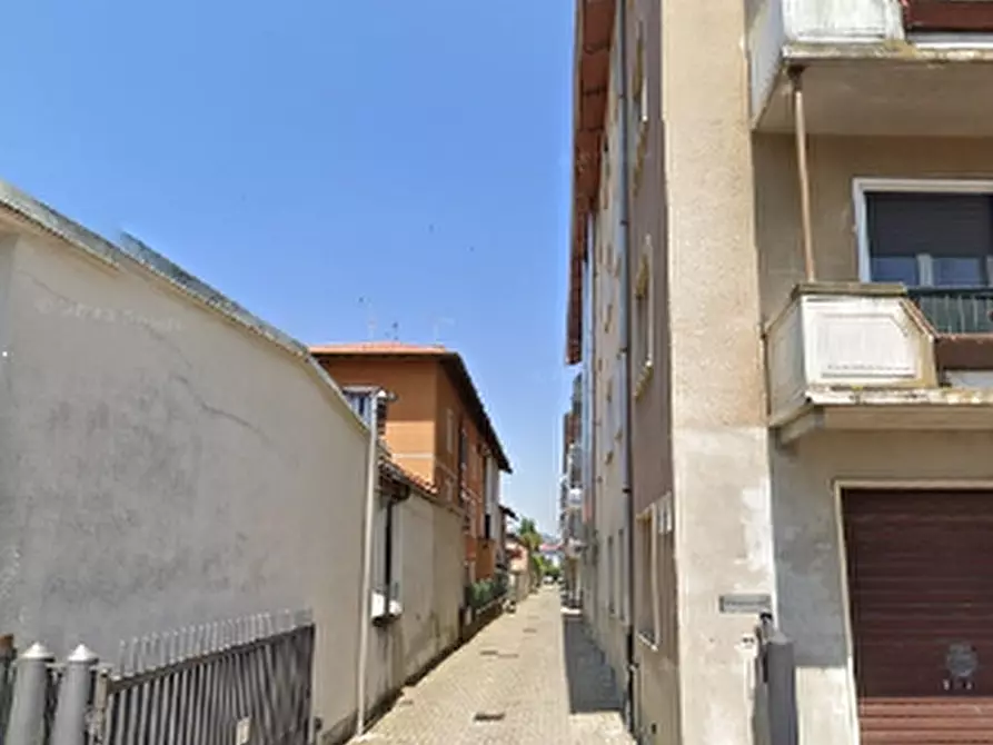 Immagine 1 di Appartamento in vendita  in via Ogliari a Malnate