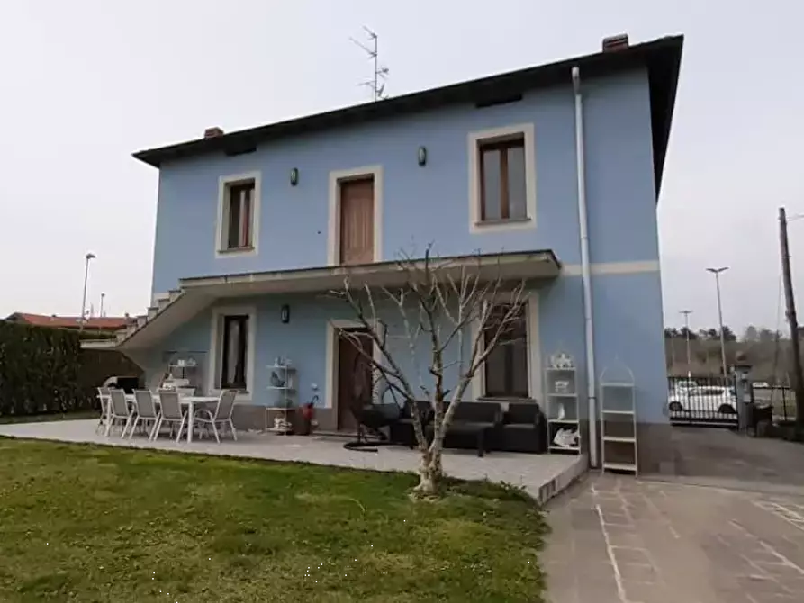 Immagine 1 di Appartamento in vendita  in Via Risorgimento a Cassina Rizzardi