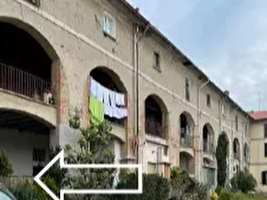 Immagine 1 di Porzione di casa in vendita  in Via Guglielmo Marconi a Fino Mornasco