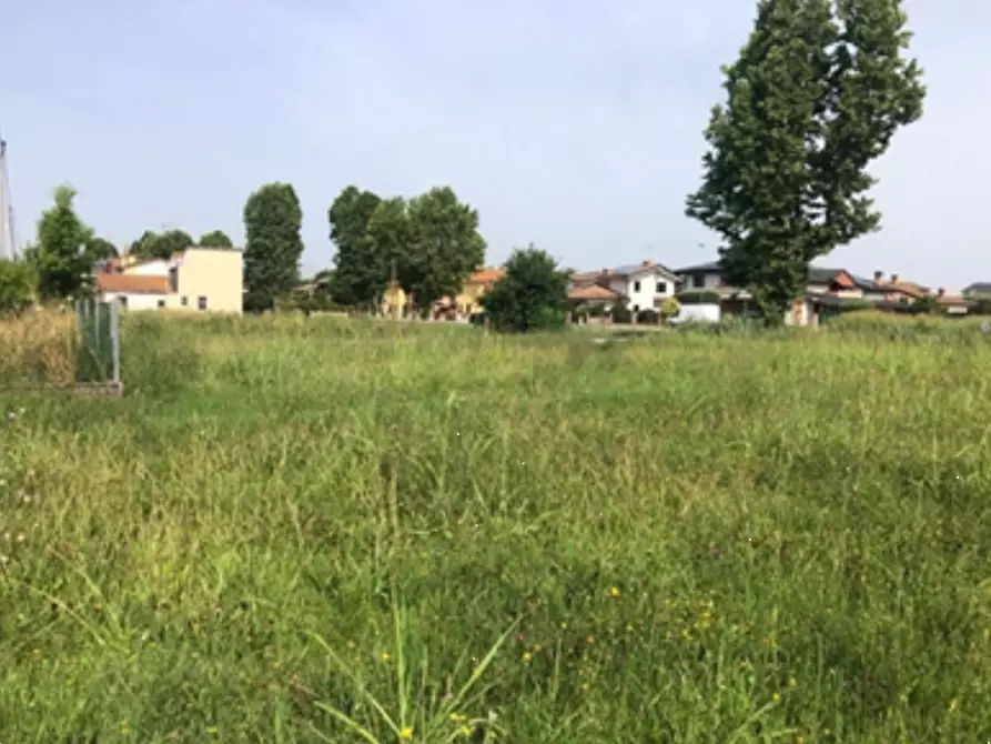 Immagine 1 di Terreno edificabile in vendita  in via Lidi Ferraresi  a Ostellato