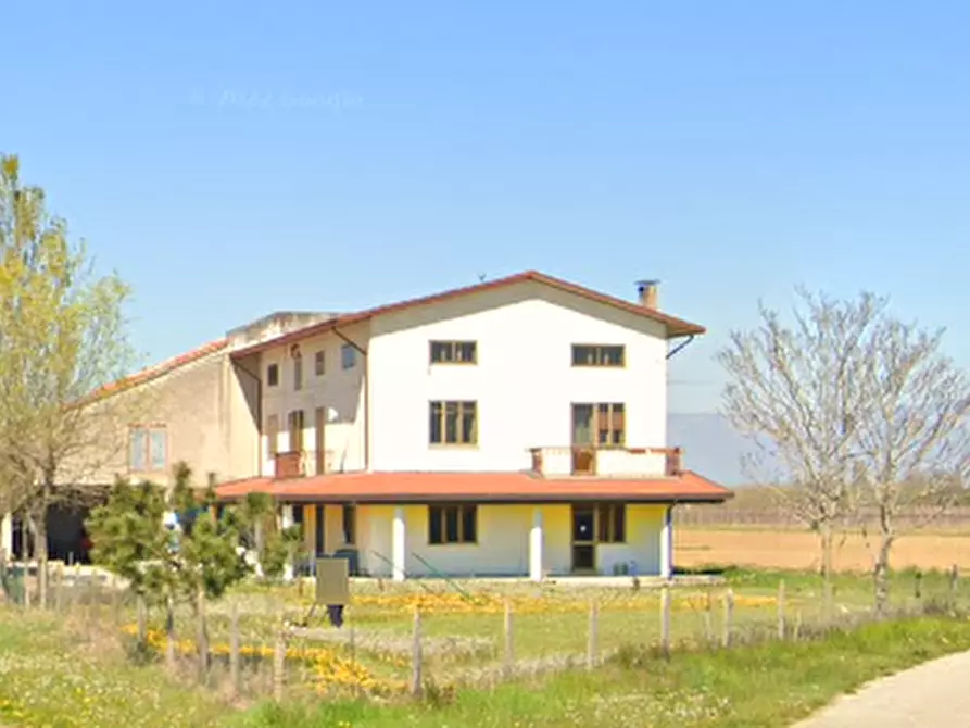 Immagine 1 di Casa indipendente in vendita  in via Conte di Cavour a Pravisdomini