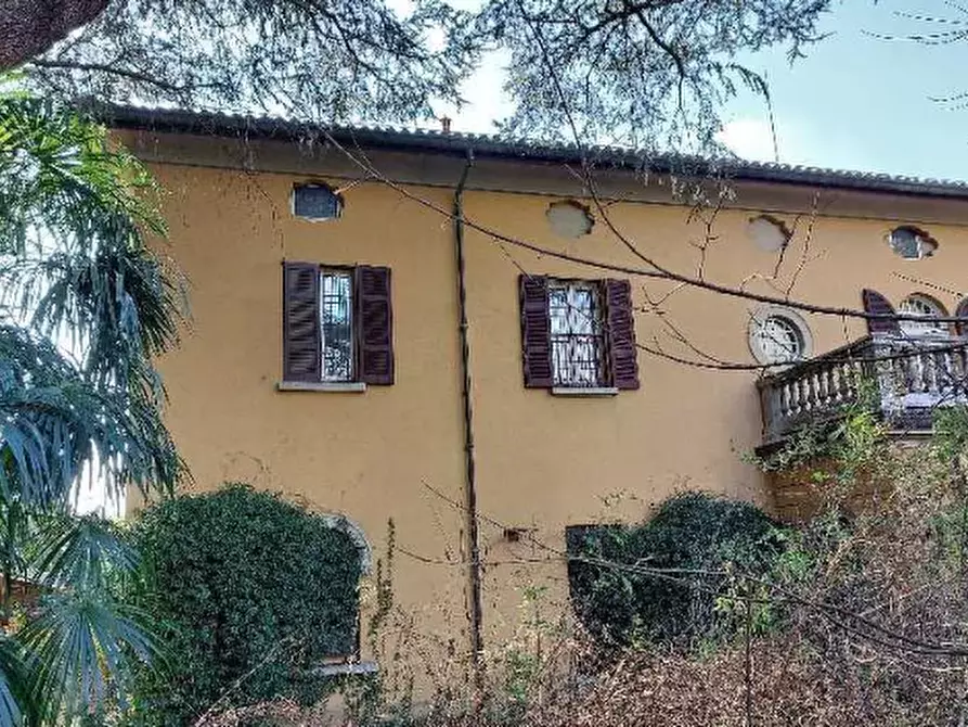 Immagine 1 di Villa in vendita  in Via San Giacomo a Como