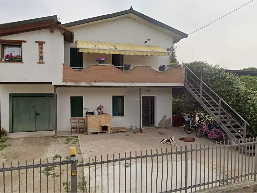 Immagine 1 di Appartamento in vendita  in  Via Stradone a Campo San Martino