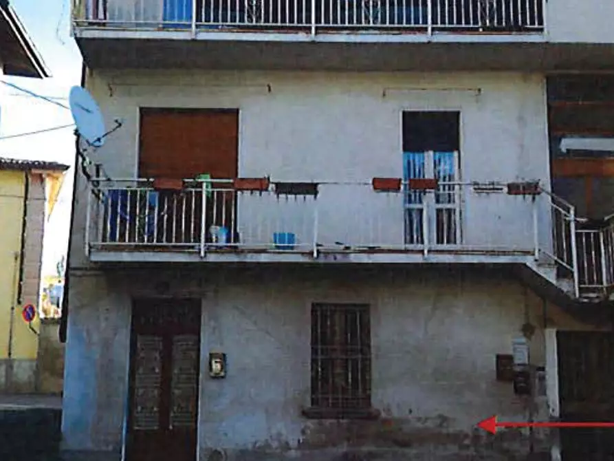 Immagine 1 di Appartamento in vendita  in Via San Maurizio a Erba