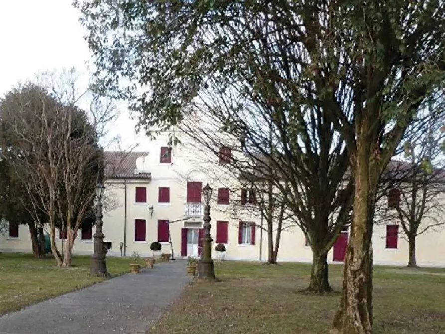 Immagine 1 di Villa in vendita  in Via Giuseppe Garibaldi a Gorgo Al Monticano