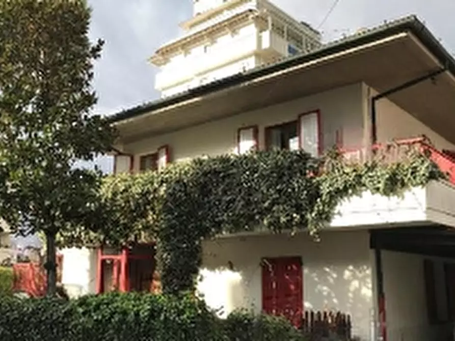 Immagine 1 di Appartamento in vendita  in Viale De Amicis a Riccione