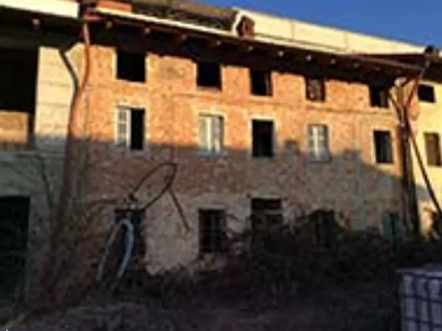 Immagine 1 di Casa indipendente in vendita  in via Padana Ovest a Quattordio