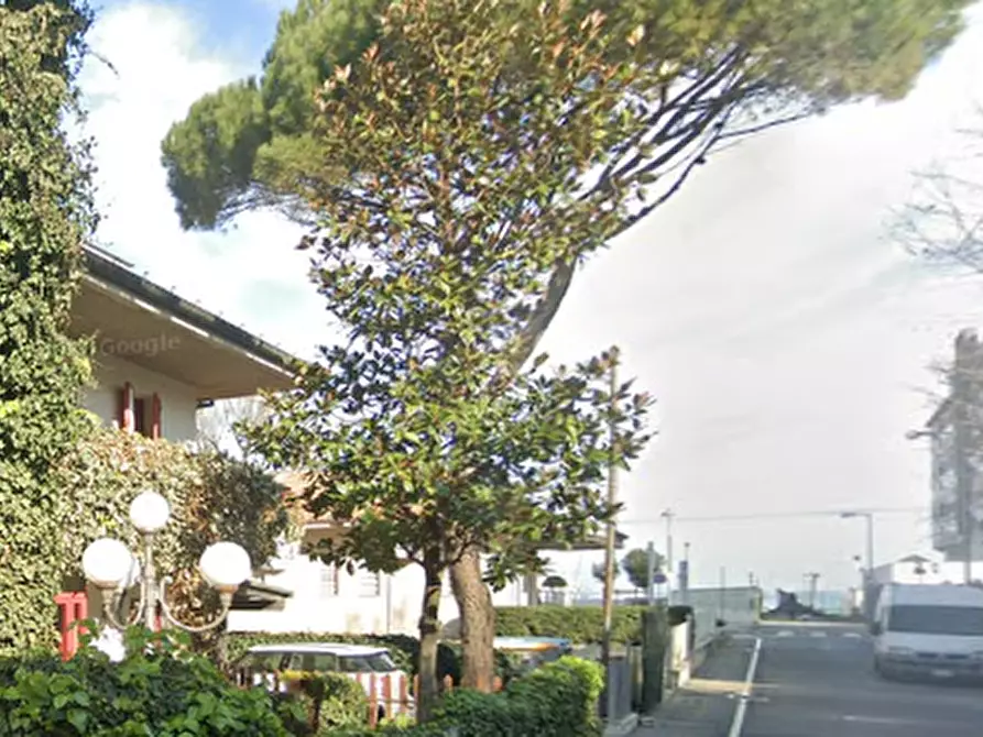 Immagine 1 di Appartamento in vendita  in Viale de Amicis a Riccione