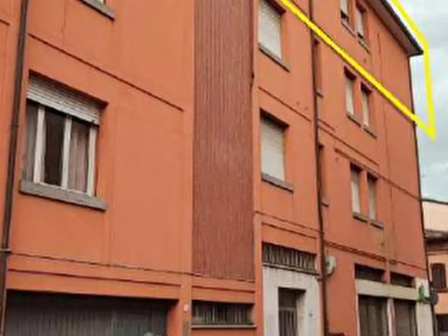 Immagine 1 di Appartamento in vendita  in Via Vespignani  a Lugo