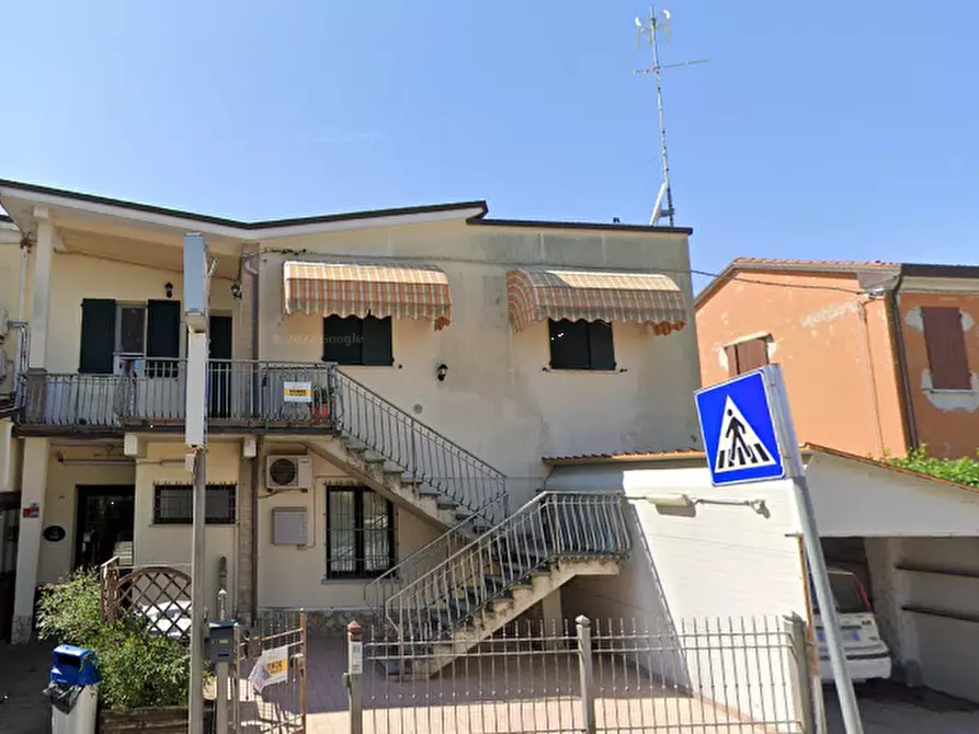 Immagine 1 di Appartamento in vendita  in via Savarna a Ravenna