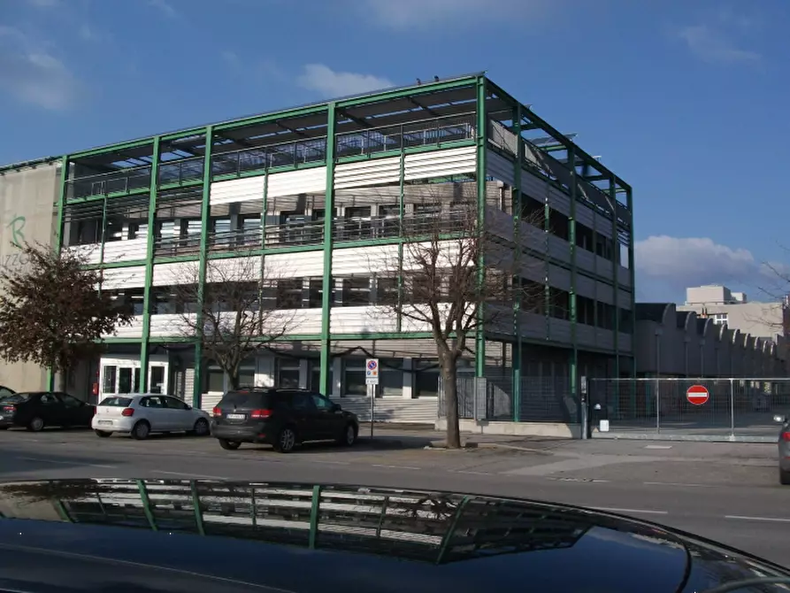 Immagine 1 di Capannone industriale in vendita  in Via Cesare Vicinelli a Budrio