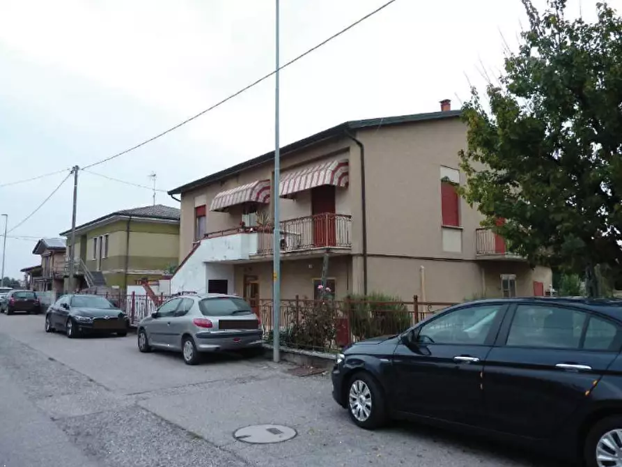 Immagine 1 di Appartamento in vendita  in via Po a Legnago