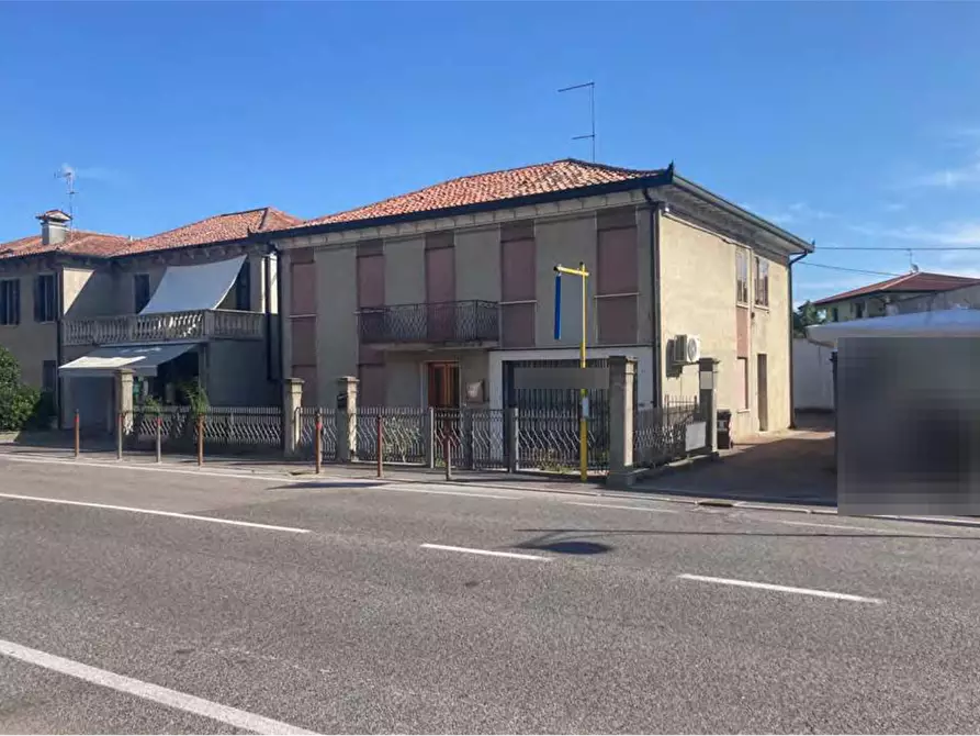 Immagine 1 di Appartamento in vendita  in via Roma a Cona