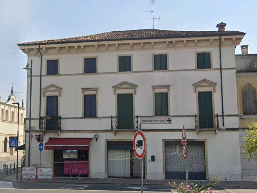 Immagine 1 di Appartamento in vendita  in corso Cesare Battisti a Sanguinetto