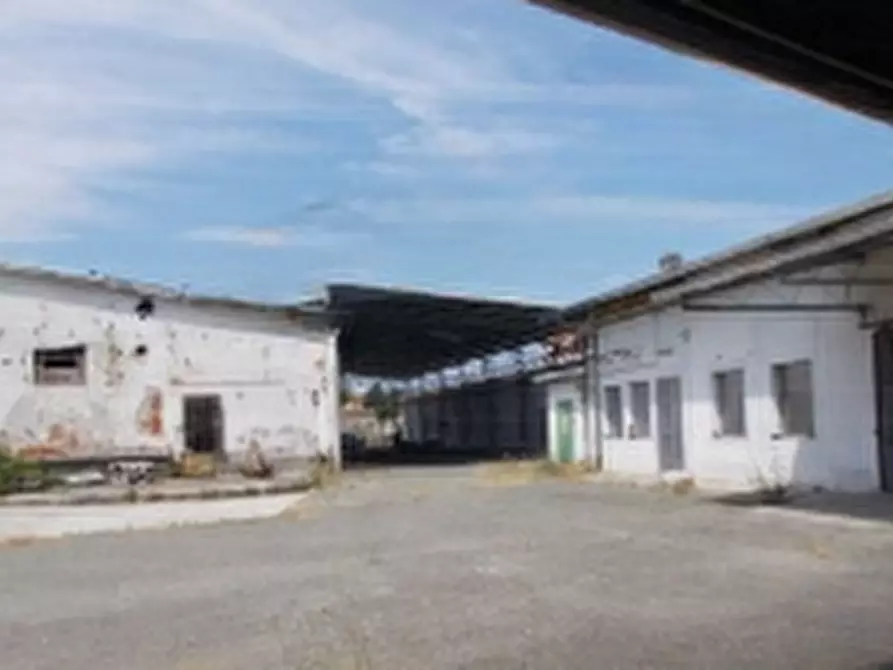 Immagine 1 di Capannone industriale in vendita  in Via B. Salvadori  a Acqui Terme
