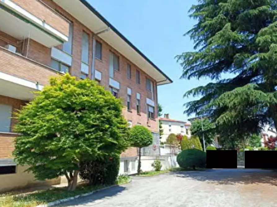 Immagine 1 di Appartamento in vendita  in Via E. Curiel  a Rovigo