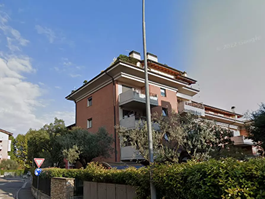 Immagine 1 di Appartamento in vendita  in  via giacomo leopardi  a Seriate