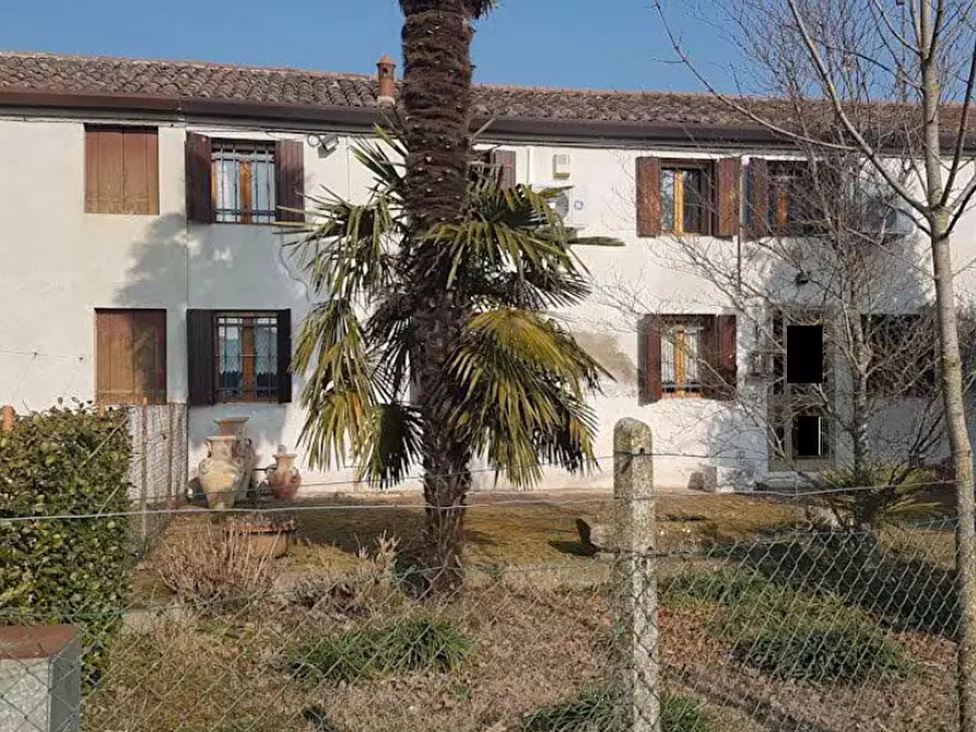 Immagine 1 di Porzione di casa in vendita  in via Moraro Superiore a Badia Polesine