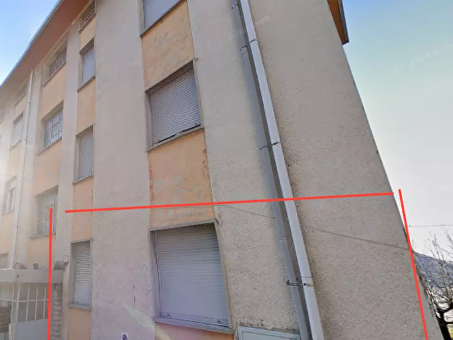 Immagine 1 di Appartamento in vendita  in Via Conti Reina a Como