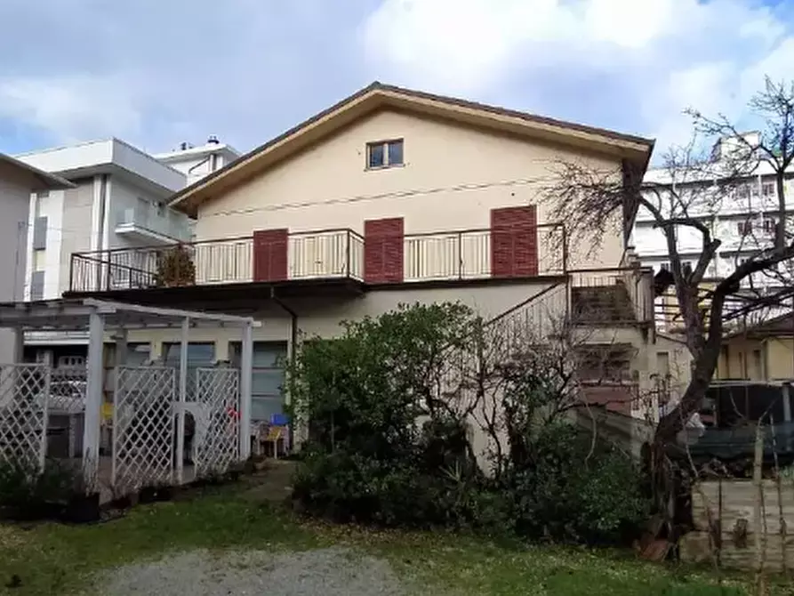Immagine 1 di Porzione di casa in vendita  in Via Lucio Apuleio a Bellaria-Igea Marina