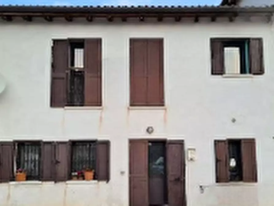 Immagine 1 di Porzione di casa in vendita  in via Golena del Piave a Susegana