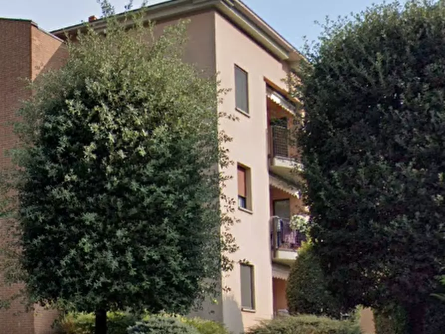Immagine 1 di Appartamento in vendita  in via iv novembre a Pontida