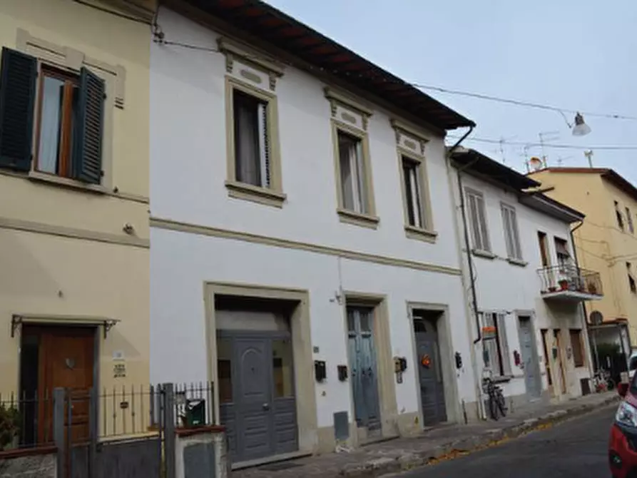 Immagine 1 di Appartamento in vendita  in Via XXIV Maggio a Campi Bisenzio