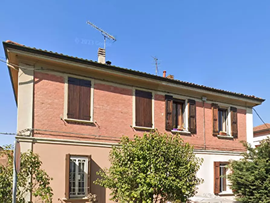 Immagine 1 di Porzione di casa in vendita  in via Enrico Mattei a Bologna