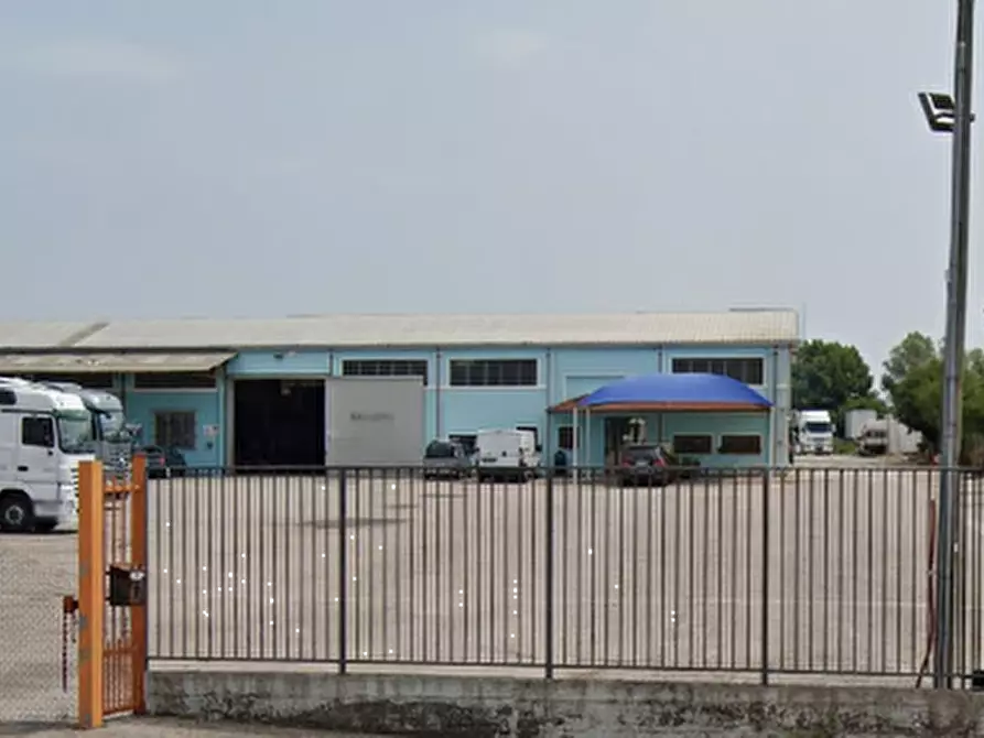 Immagine 1 di Capannone industriale in vendita  in Via Villafontana a Bovolone