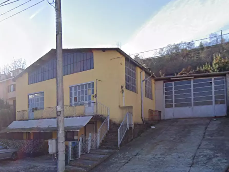 Immagine 1 di Laboratorio in vendita  in Via Valcastellana a Portacomaro