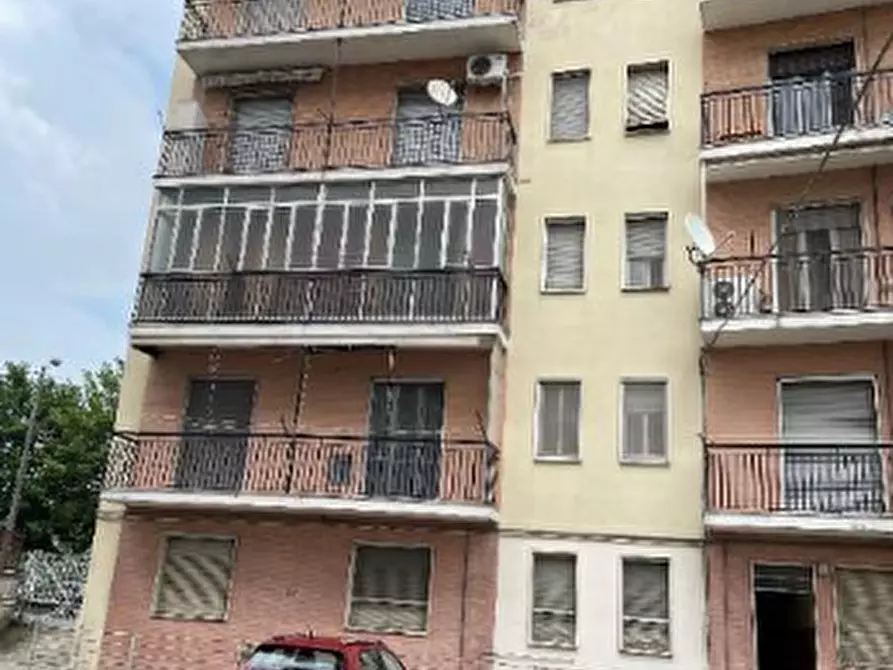 Immagine 1 di Appartamento in vendita  in Via Rimini a Valenza