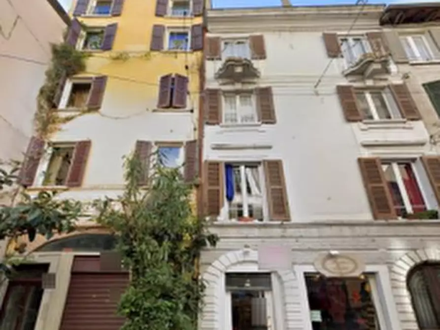 Immagine 1 di Stabile in vendita  in Corso Cavour a Brescia