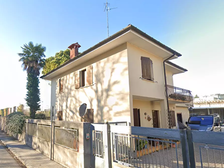 Immagine 1 di Villa in vendita  in VIA MILAZZO a Udine
