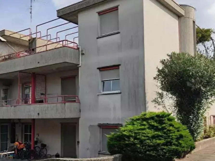 Immagine 1 di Casa indipendente in vendita  in Via Antignano a Cologno Al Serio