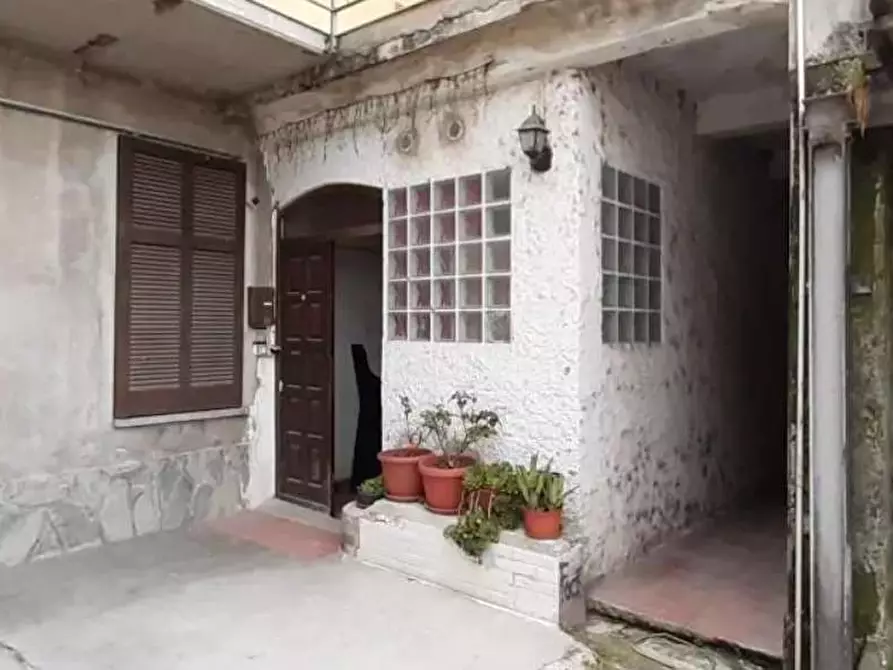 Immagine 1 di Appartamento in vendita  in Via Cesare Battisti a Bulgarograsso