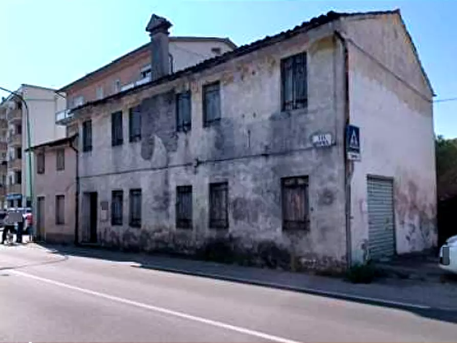 Immagine 1 di Porzione di casa in vendita  in via Roma a Salzano