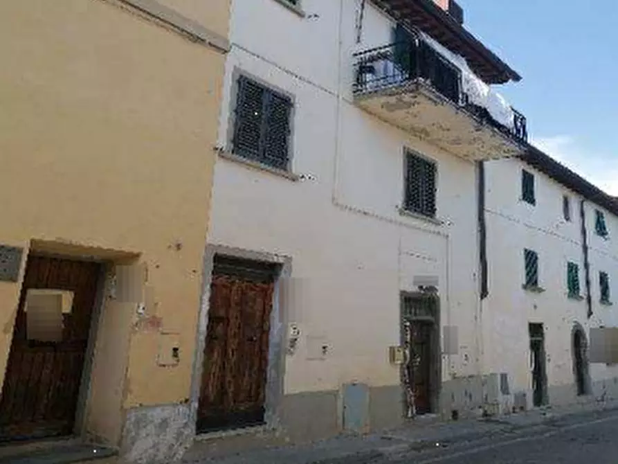 Immagine 1 di Appartamento in vendita  in via Treggiaia a San Casciano In Val Di Pesa