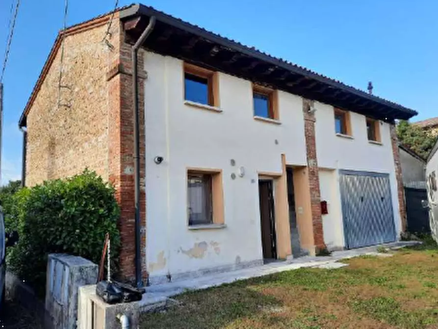 Immagine 1 di Appartamento in vendita  in Via Posa a Castelcucco
