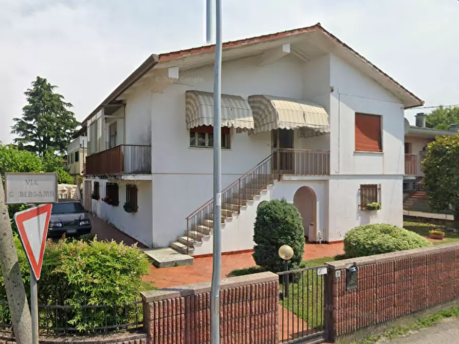 Immagine 1 di Casa indipendente in vendita  in Via Guido Bergamo a Casier