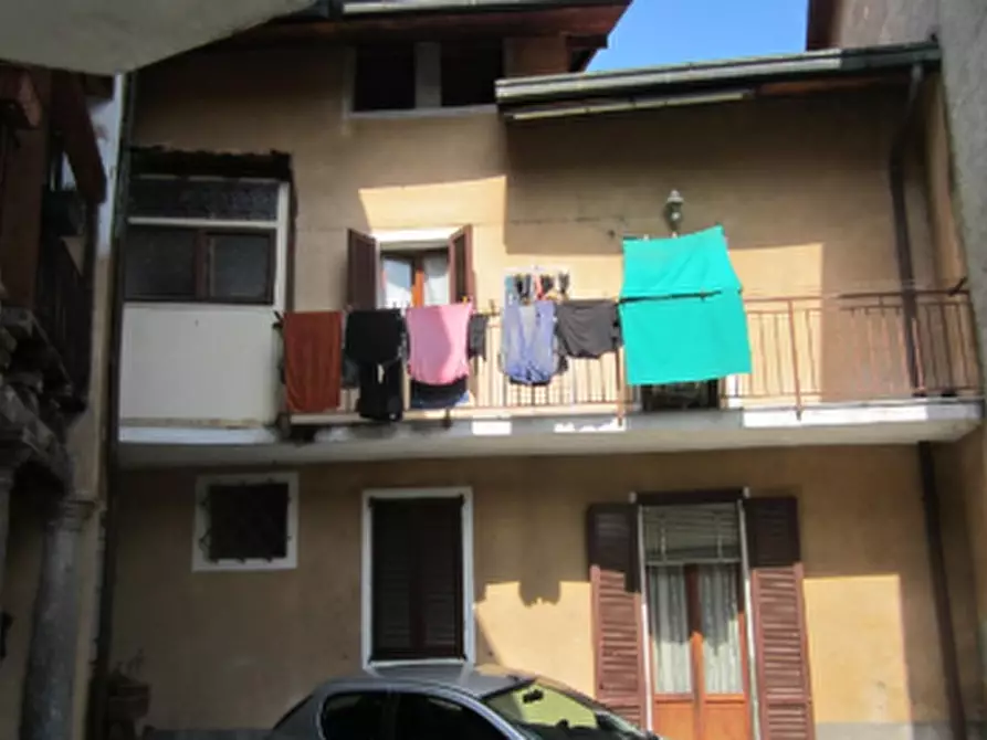 Immagine 1 di Appartamento in vendita  in Via Magenta a Albavilla